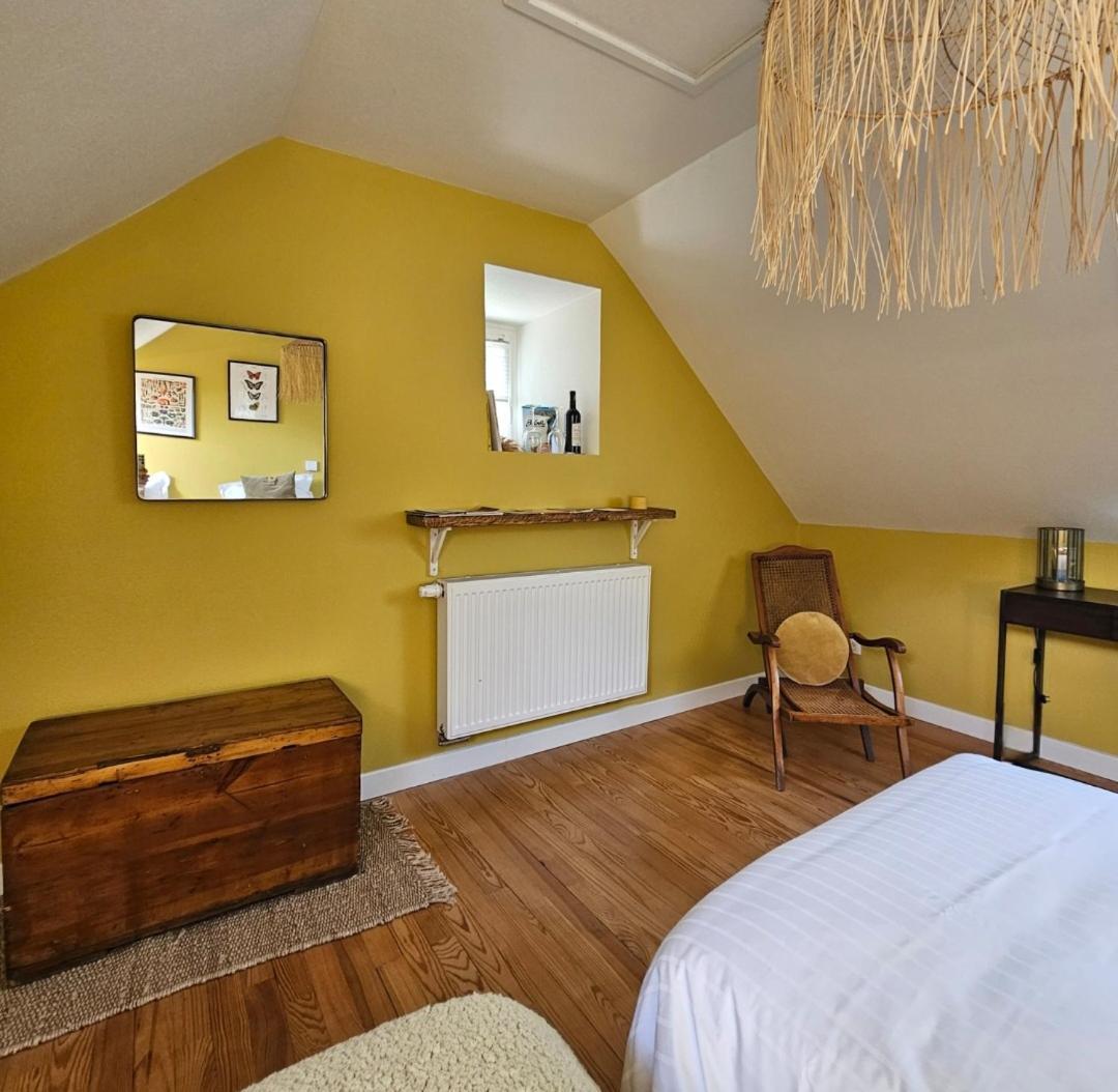 Domaine Des Pousses, Chambres D'Hotes Au Coeur D'Un Village De Campagne Droue-sur-Drouette Ruang foto