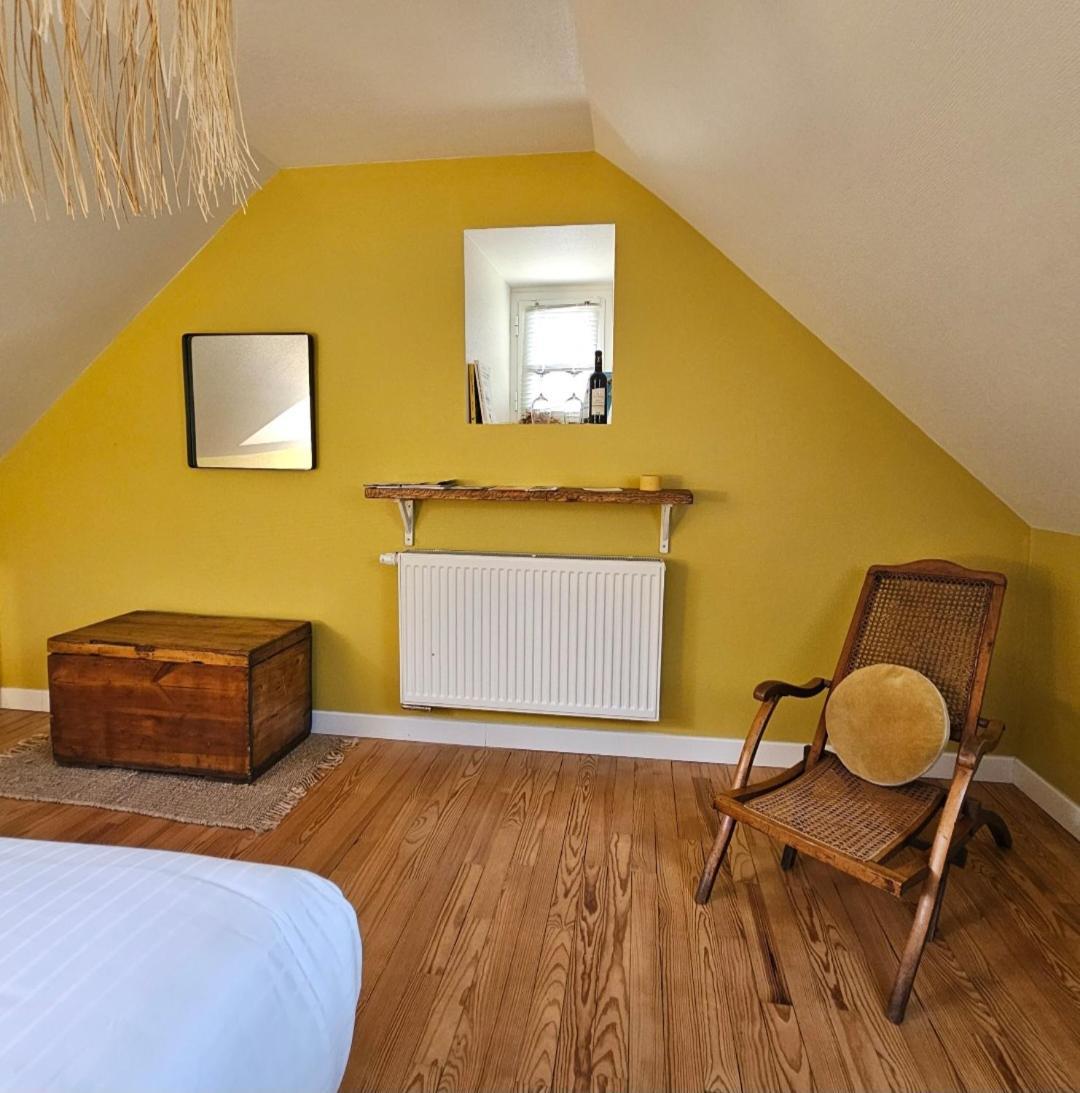 Domaine Des Pousses, Chambres D'Hotes Au Coeur D'Un Village De Campagne Droue-sur-Drouette Ruang foto